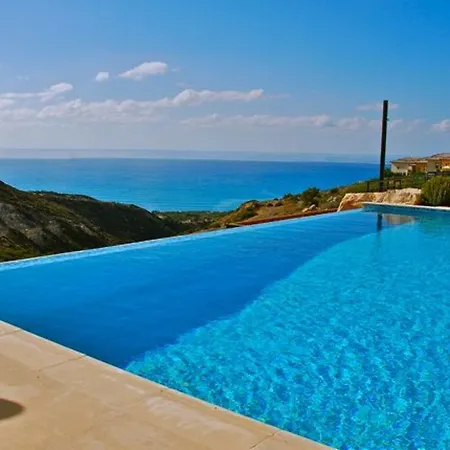 Villa “imagine You And Your Family Renting This In Cyprus″ Arethusa *